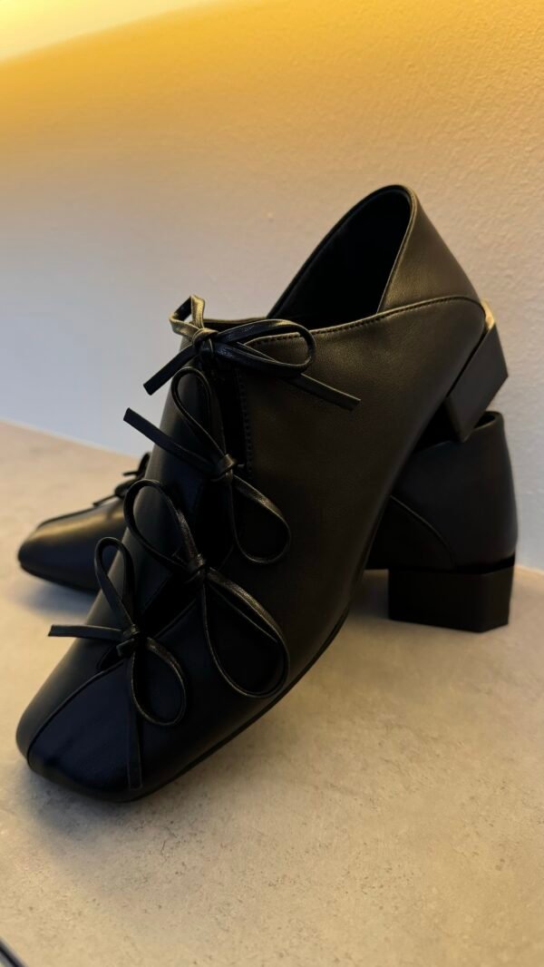 Ribbon Black