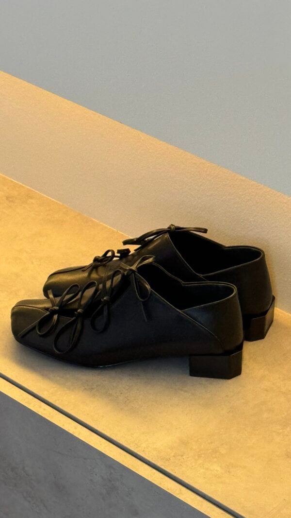 Ribbon Black