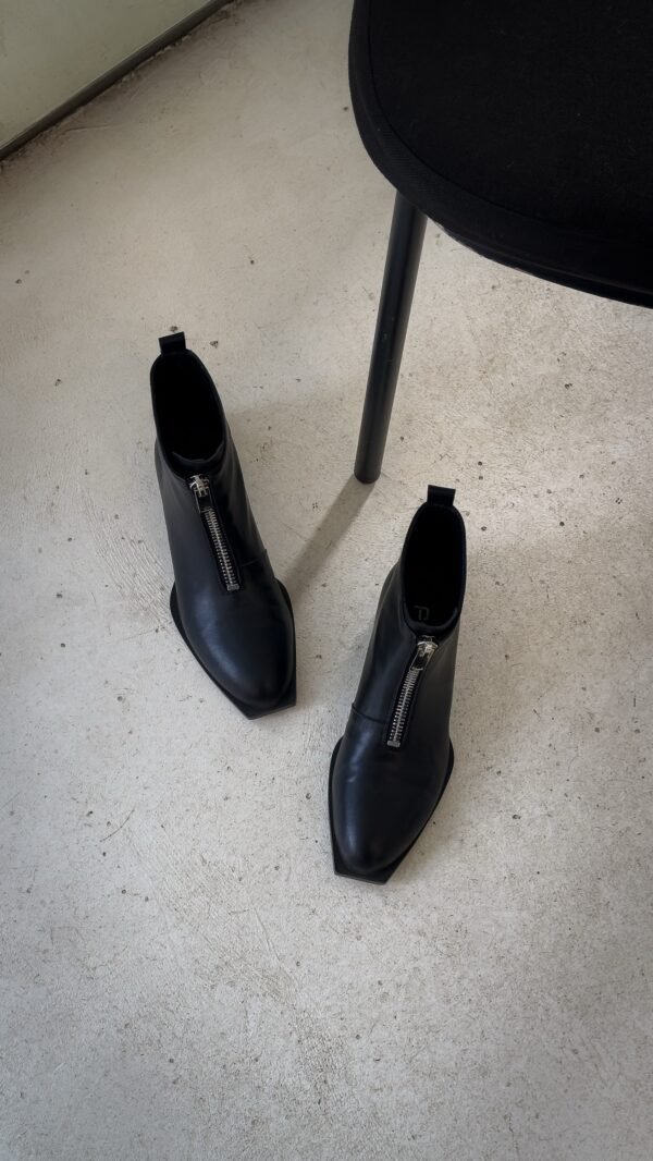Black square boots