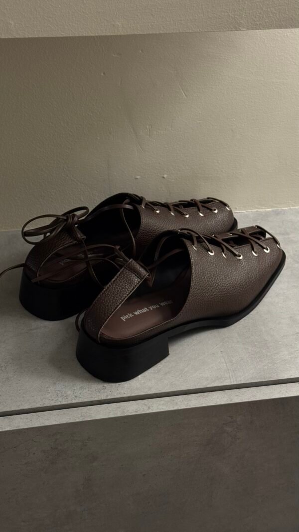 Sandal Lace Up