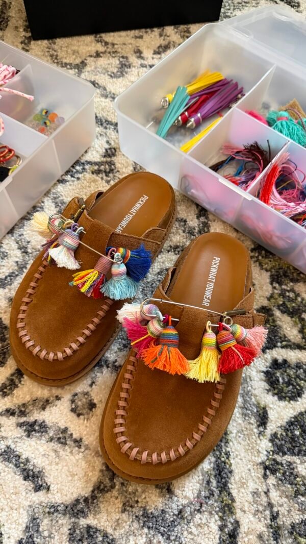 img_1918 Camel Brown clogs